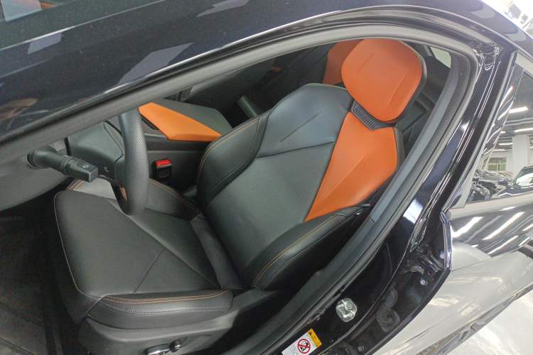 Used CHANGAN UNI-V iDD 2023 ZhiDian iDD 1.5T 113km ZhiKu Model Left Front Seat