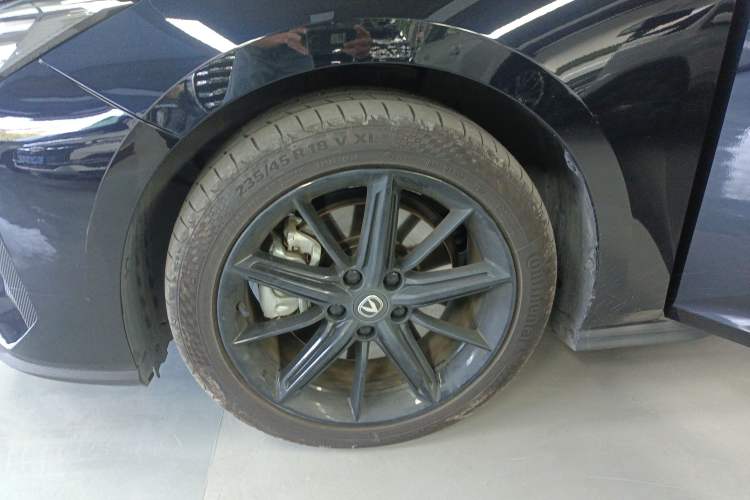 Used CHANGAN UNI-V iDD 2023 ZhiDian iDD 1.5T 113km ZhiKu Model Left Front Wheel Hub
