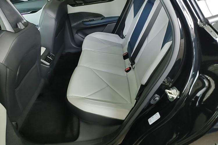 Used CHANGAN UNI-V iDD 2023 ZhiDian iDD 1.5T 113km ZhiKu Model Left Rear Seat