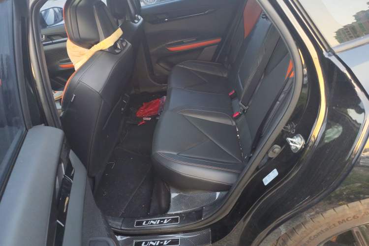 Used CHANGAN UNI-V iDD 2023 ZhiDian iDD 1.5T 113km ZhiKu Model Left Rear Seat