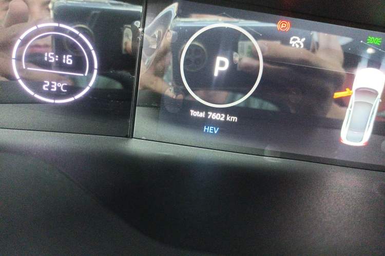 Used CHANGAN UNI-V iDD 2023 ZhiDian iDD 1.5T 113km ZhiKu Model Odometer Close Up