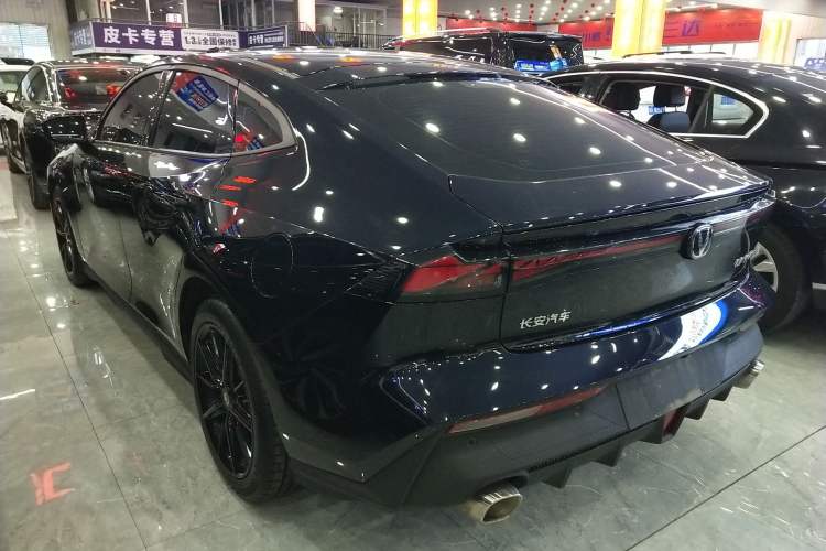 Used CHANGAN UNI-V iDD 2023 ZhiDian iDD 1.5T 113km ZhiKu Model Rear Left 45 Deg