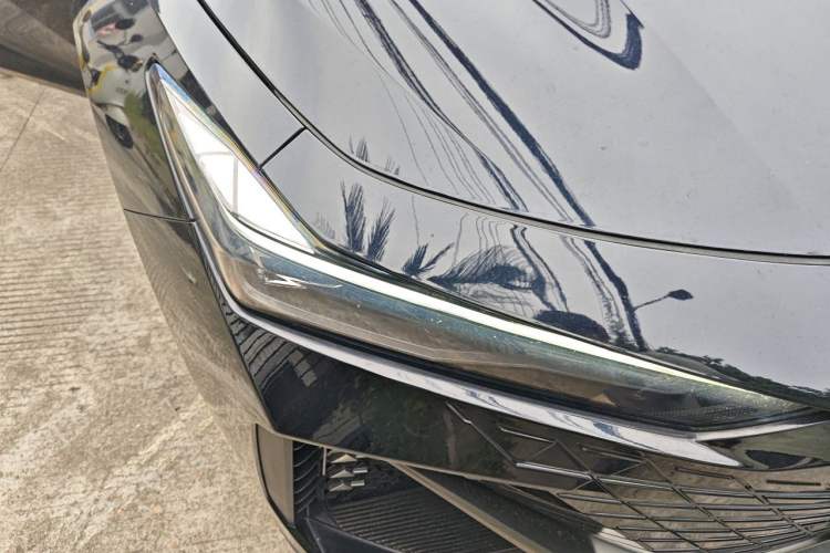 Used CHANGAN UNI-V iDD 2023 ZhiDian iDD 1.5T 113km Smart & Fun Version Right Front Headlight