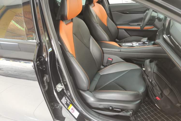 Used CHANGAN UNI-V iDD 2023 Zhidian iDD 1.5T 113km Smart & Fun Version (Rapid Edition) Right Front Seat