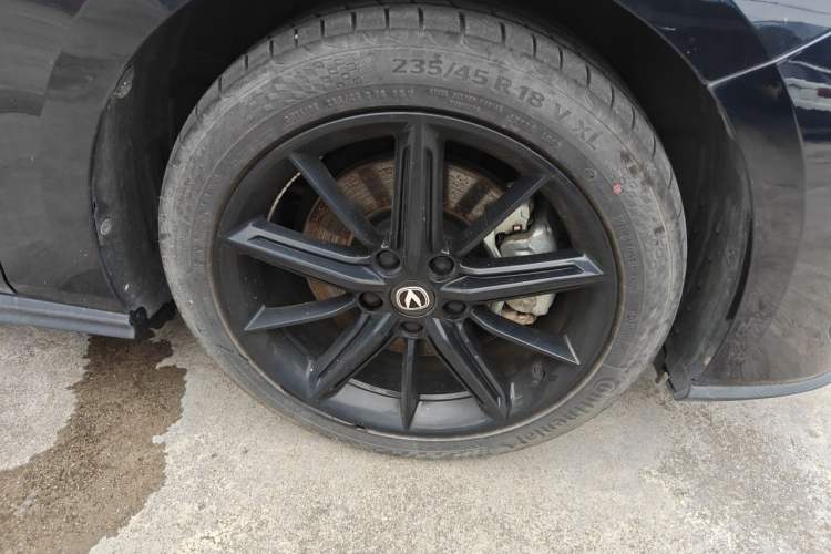 Used CHANGAN UNI-V iDD 2023 ZhiDian iDD 1.5T 113km ZhiKu Model Right Front Wheel Hub