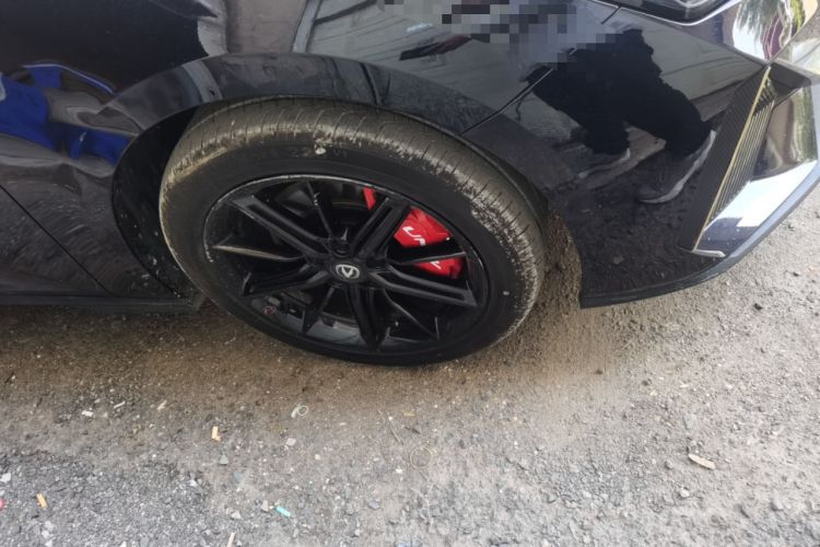 Used CHANGAN UNI-V iDD 2023 ZhiDian iDD 1.5T 113km ZhiKu Model Right Front Wheel Hub
