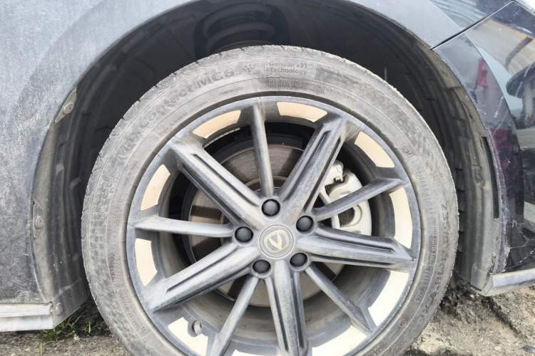 Used CHANGAN UNI-V iDD 2023 Zhidian iDD 1.5T 113km Smart & Fun Version (Rapid Edition) Right Front Wheel Hub