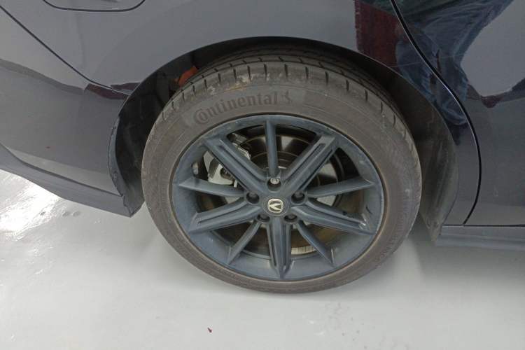 Used CHANGAN UNI-V iDD 2023 ZhiDian iDD 1.5T 113km ZhiKu Model Right Rear Wheel Hub