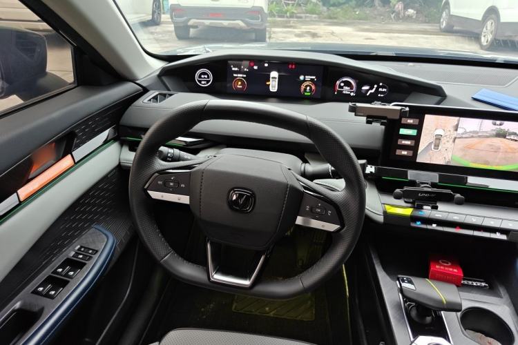 Used CHANGAN UNI-V iDD 2023 ZhiDian iDD 1.5T 113km ZhiKu Model Steering Wheel