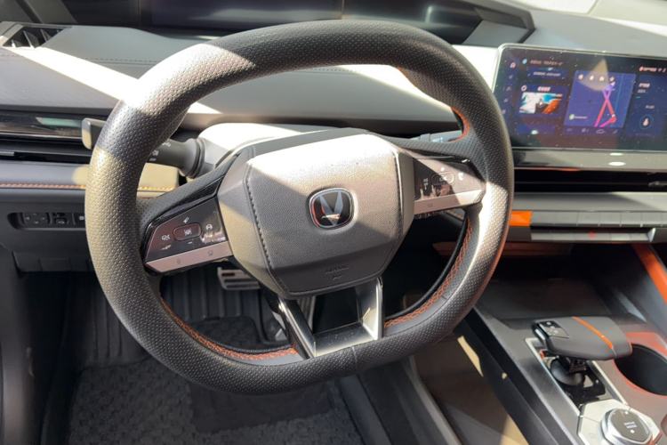 Used CHANGAN UNI-V iDD 2023 ZhiDian iDD 1.5T 113km ZhiKu Model Steering Wheel