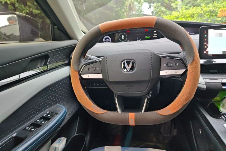 Used CHANGAN UNI-V iDD 2023 ZhiDian iDD 1.5T 113km Smart & Fun Version Steering Wheel