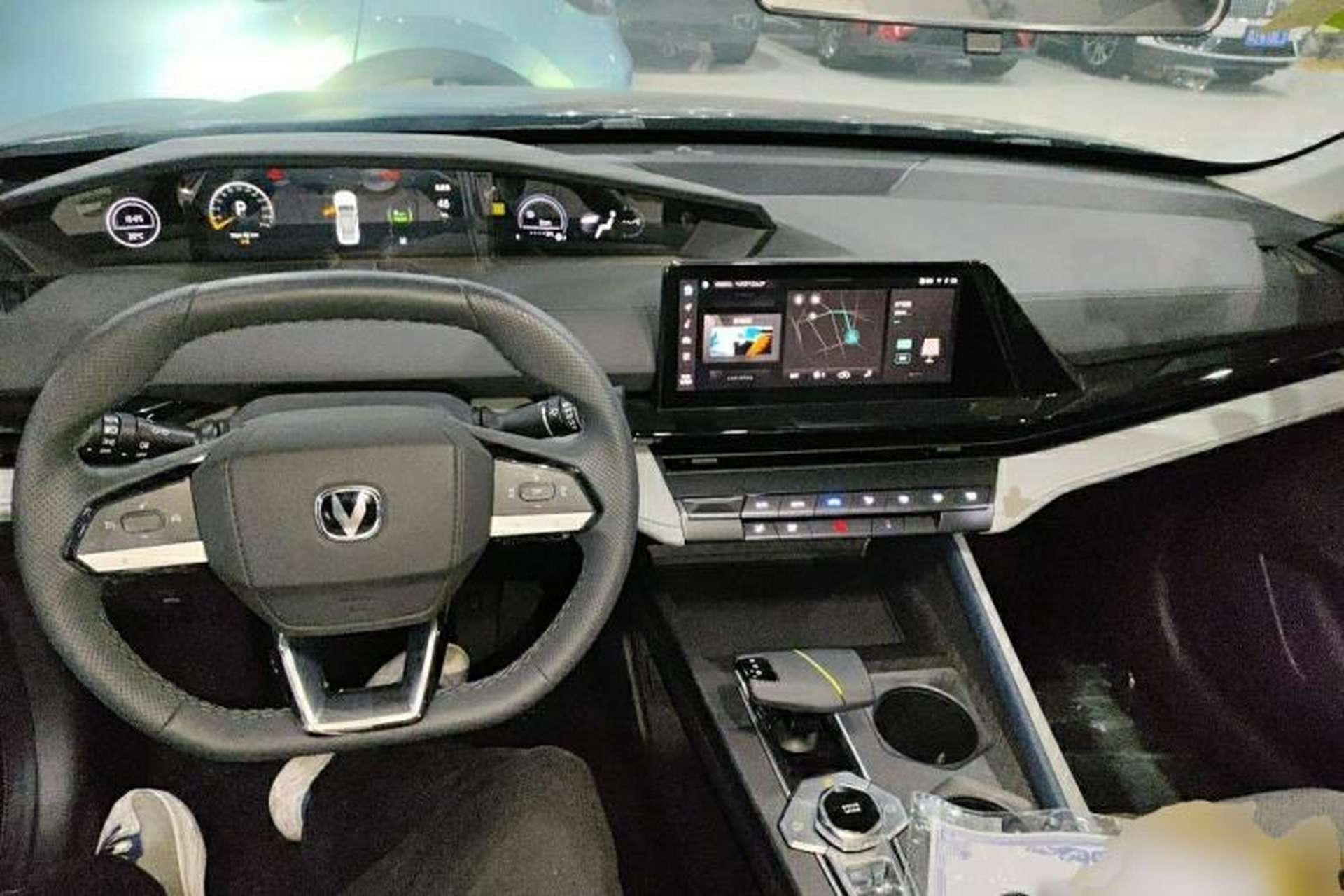 Used CHANGAN UNI-V iDD 2023 ZhiDian iDD 1.5T 113km Smart & Fun Version Steering Wheel