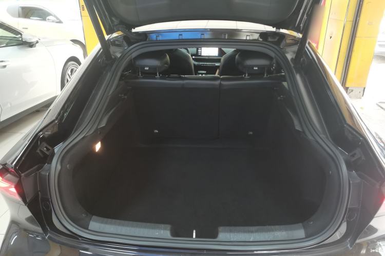 Used CHANGAN UNI-V iDD 2023 Zhidian iDD 1.5T 113km Smart & Fun Version (Rapid Edition) Trunk
