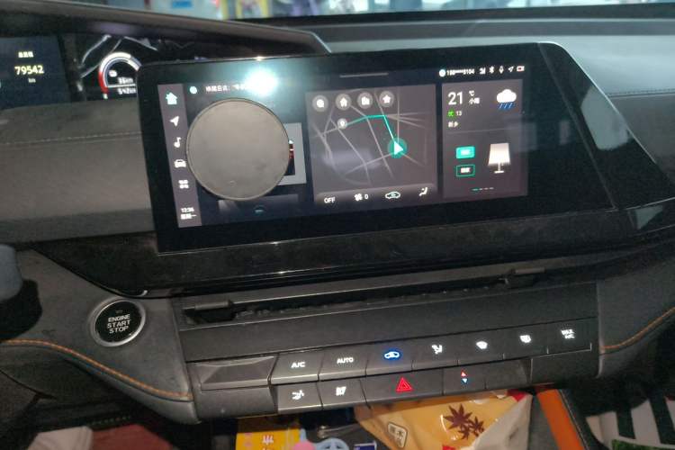 Used CHANGAN UNI-V iDD 2023 Zhidian iDD 1.5T 113km Smart & Fun Version (Rapid Edition) Audio And AC Panel