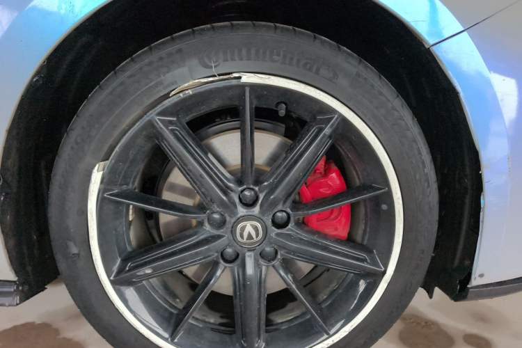 Used CHANGAN UNI-V iDD 2023 Zhidian iDD 1.5T 113km Smart & Fun Version (Rapid Edition) Right Front Wheel Hub