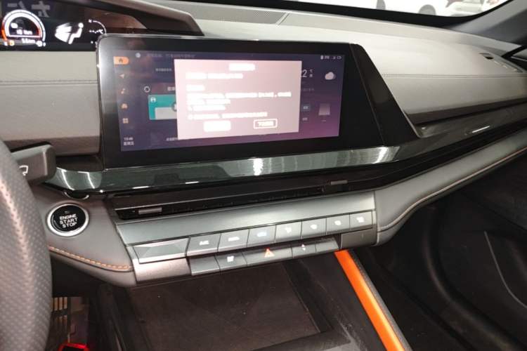 Used CHANGAN UNI-V iDD 2023 ZhiDian iDD 1.5T 113km Smart & Fun Version Audio And AC Panel
