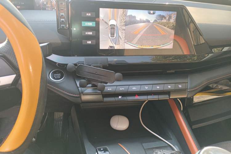Used CHANGAN UNI-V iDD 2023 ZhiDian iDD 1.5T 113km Smart & Fun Version Audio And AC Panel