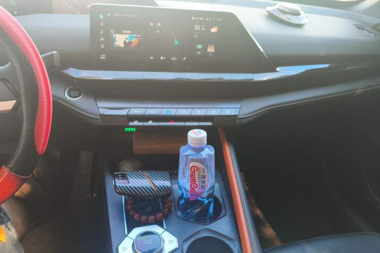 Used CHANGAN UNI-V iDD 2023 Zhidian iDD 1.5T 113km Smart & Fun Version (Rapid Edition) Audio And AC Panel
