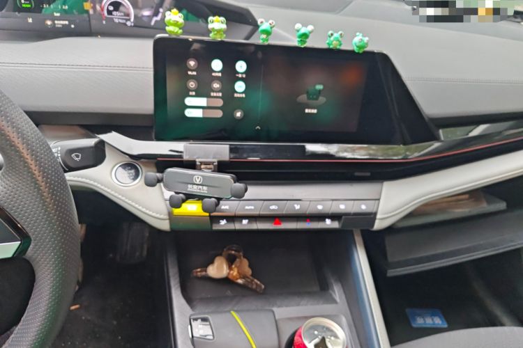 Used CHANGAN UNI-V iDD 2023 ZhiDian iDD 1.5T 113km ZhiKu Model Audio And AC Panel