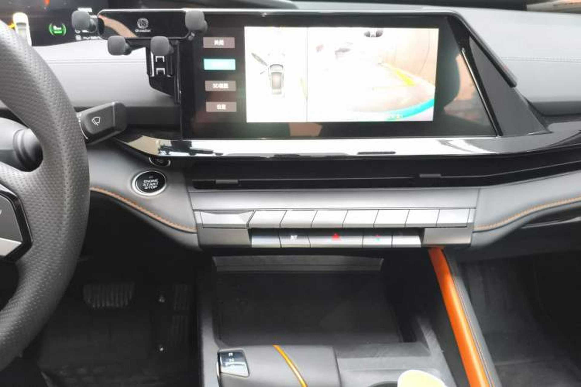 Used CHANGAN UNI-V iDD 2023 ZhiDian iDD 1.5T 113km Smart & Fun Version Audio And AC Panel