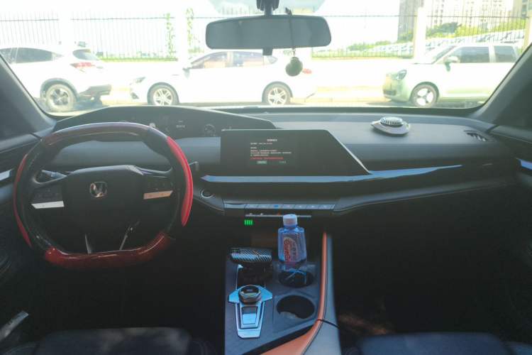 Used CHANGAN UNI-V iDD 2023 Zhidian iDD 1.5T 113km Smart & Fun Version (Rapid Edition) Center Console