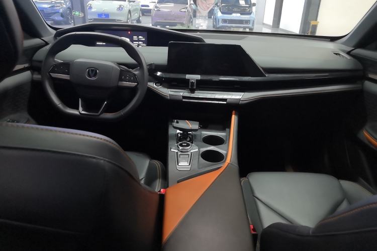 Used CHANGAN UNI-V iDD 2023 Zhidian iDD 1.5T 113km Smart & Fun Version (Rapid Edition) Center Console