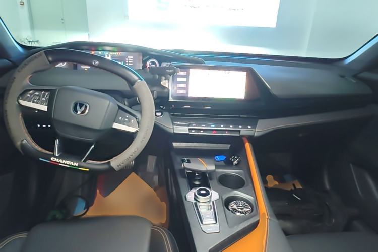 Used CHANGAN UNI-V iDD 2023 Zhidian iDD 1.5T 113km Smart & Fun Version (Rapid Edition) Center Console