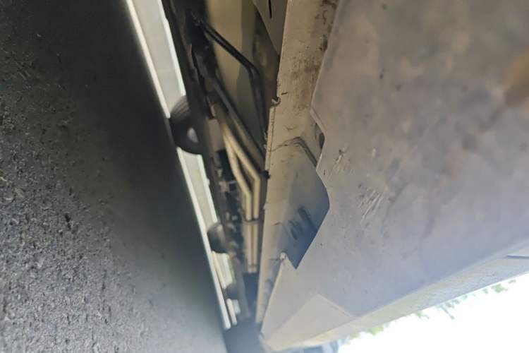 Used CHANGAN UNI-V iDD 2023 ZhiDian iDD 1.5T 113km ZhiKu Model Chassis Front Left