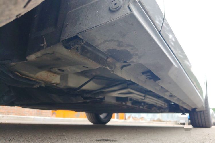 Used CHANGAN UNI-V iDD 2023 ZhiDian iDD 1.5T 113km ZhiKu Model Chassis Front Left