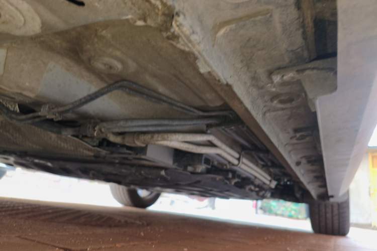 Used CHANGAN UNI-V iDD 2023 ZhiDian iDD 1.5T 113km ZhiKu Model Chassis Front Left