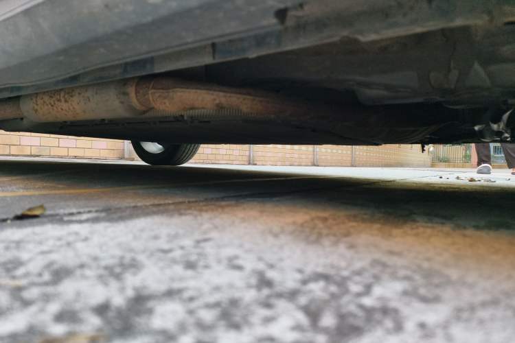 Used CHANGAN UNI-V iDD 2023 ZhiDian iDD 1.5T 113km ZhiKu Model Chassis Front Right