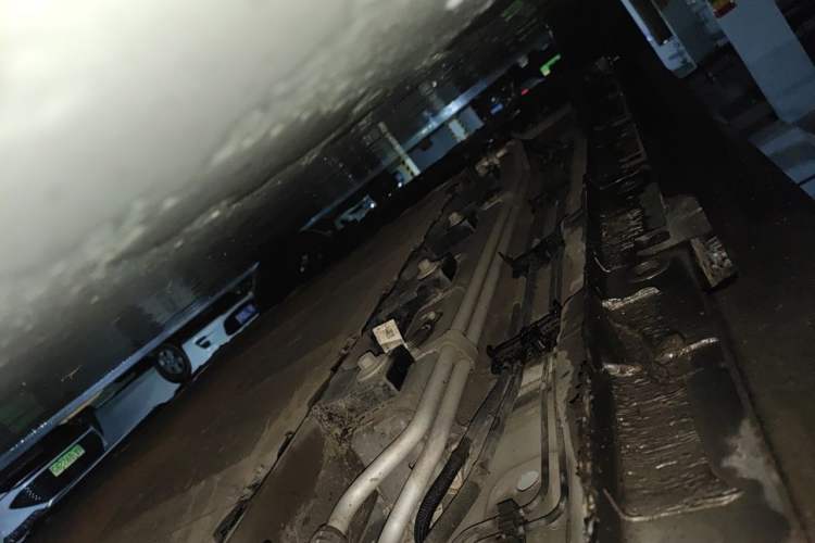 Used CHANGAN UNI-V iDD 2023 ZhiDian iDD 1.5T 113km ZhiKu Model Chassis Rear Left