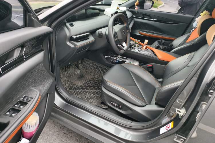 Used CHANGAN UNI-V iDD 2023 Zhidian iDD 1.5T 113km Smart & Fun Version (Rapid Edition) Driver Seat