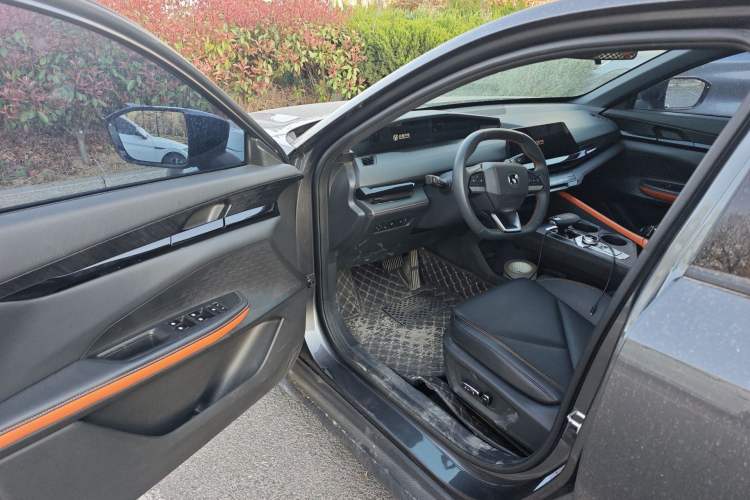 Used CHANGAN UNI-V iDD 2023 ZhiDian iDD 1.5T 113km Smart & Fun Version Driver Seat