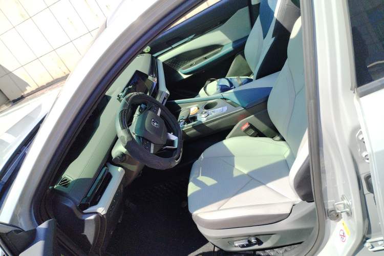Used CHANGAN UNI-V iDD 2023 ZhiDian iDD 1.5T 113km Smart & Fun Version Driver Seat