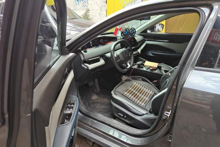 Used CHANGAN UNI-V iDD 2023 ZhiDian iDD 1.5T 113km Smart & Fun Version Driver Seat