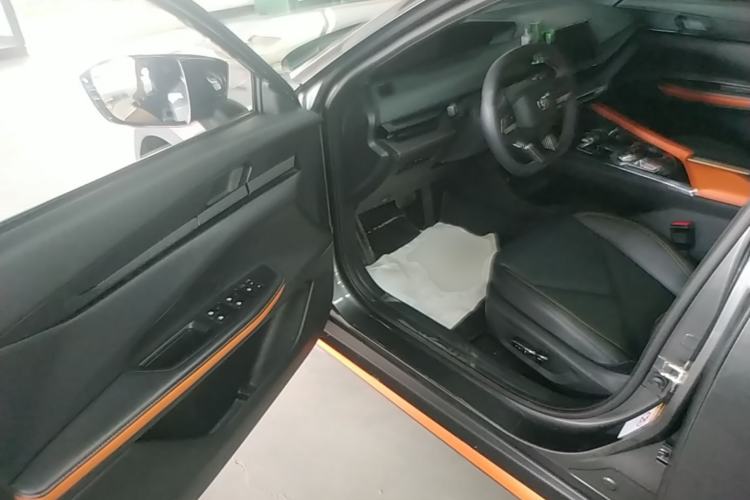 Used CHANGAN UNI-V iDD 2023 ZhiDian iDD 1.5T 113km Smart & Fun Version Driver Seat