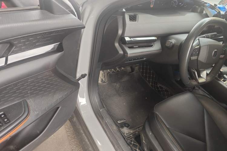 Used CHANGAN UNI-V iDD 2023 ZhiDian iDD 1.5T 113km Smart & Fun Version Driver Seat
