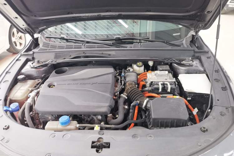 Used CHANGAN UNI-V iDD 2023 ZhiDian iDD 1.5T 113km ZhiKu Model Engine Bay
