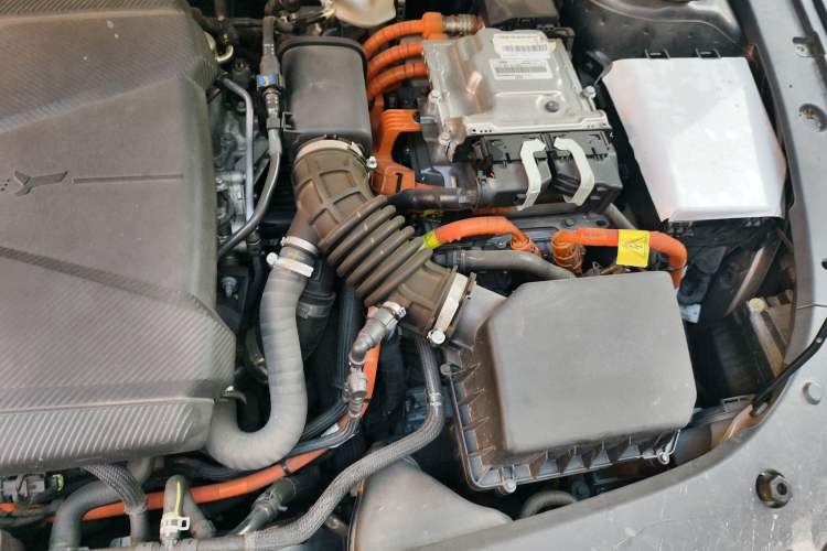 Used CHANGAN UNI-V iDD 2023 ZhiDian iDD 1.5T 113km ZhiKu Model Engine Bay Left