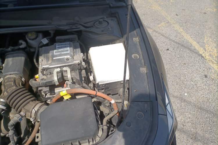 Used CHANGAN UNI-V iDD 2023 ZhiDian iDD 1.5T 113km Smart & Fun Version Engine Bay Left