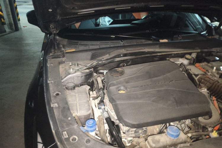 Used CHANGAN UNI-V iDD 2023 Zhidian iDD 1.5T 113km Smart & Fun Version (Rapid Edition) Engine Bay Right
