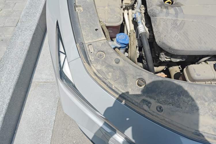 Used CHANGAN UNI-V iDD 2023 ZhiDian iDD 1.5T 113km ZhiKu Model Engine Bay Right
