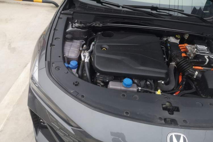 Used CHANGAN UNI-V iDD 2023 Zhidian iDD 1.5T 113km Smart & Fun Version (Rapid Edition) Engine Bay Right