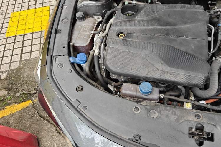 Used CHANGAN UNI-V iDD 2023 ZhiDian iDD 1.5T 113km Smart & Fun Version Engine Bay Right