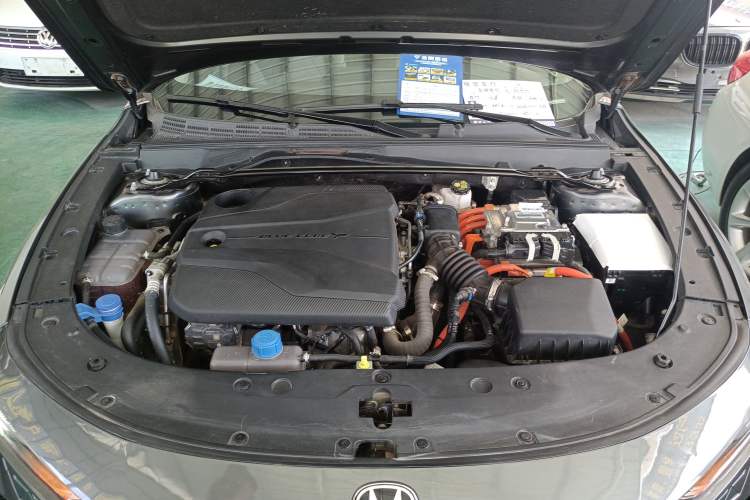 Used CHANGAN UNI-V iDD 2023 ZhiDian iDD 1.5T 113km ZhiKu Model Engine Bay