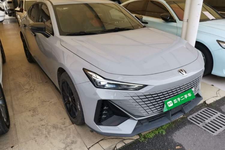 Used CHANGAN UNI-V iDD 2023 Zhidian iDD 1.5T 113km Smart & Fun Version (Rapid Edition) Exterior 1