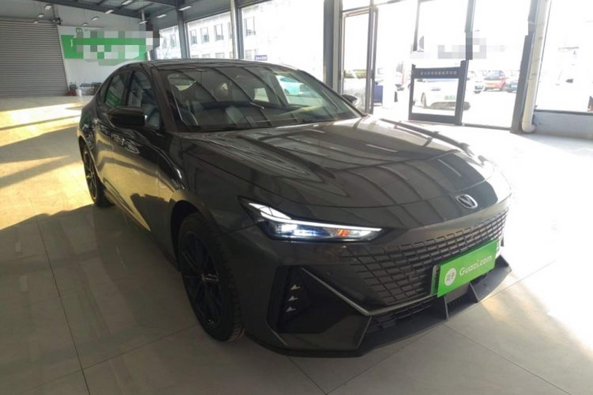 Used CHANGAN UNI-V iDD 2023 ZhiDian iDD 1.5T 113km ZhiKu Model Exterior 2