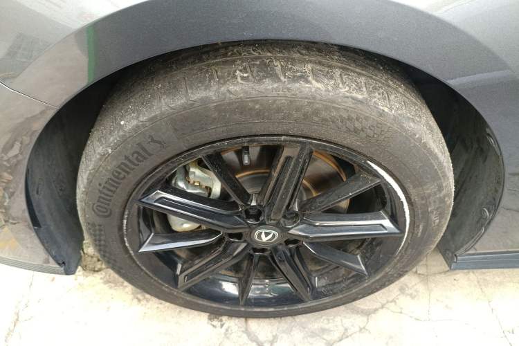 Used CHANGAN UNI-V iDD 2023 ZhiDian iDD 1.5T 113km ZhiKu Model Exterior 3