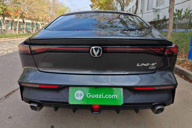 Used CHANGAN UNI-V iDD 2023 ZhiDian iDD 1.5T 113km ZhiKu Model Exterior 4